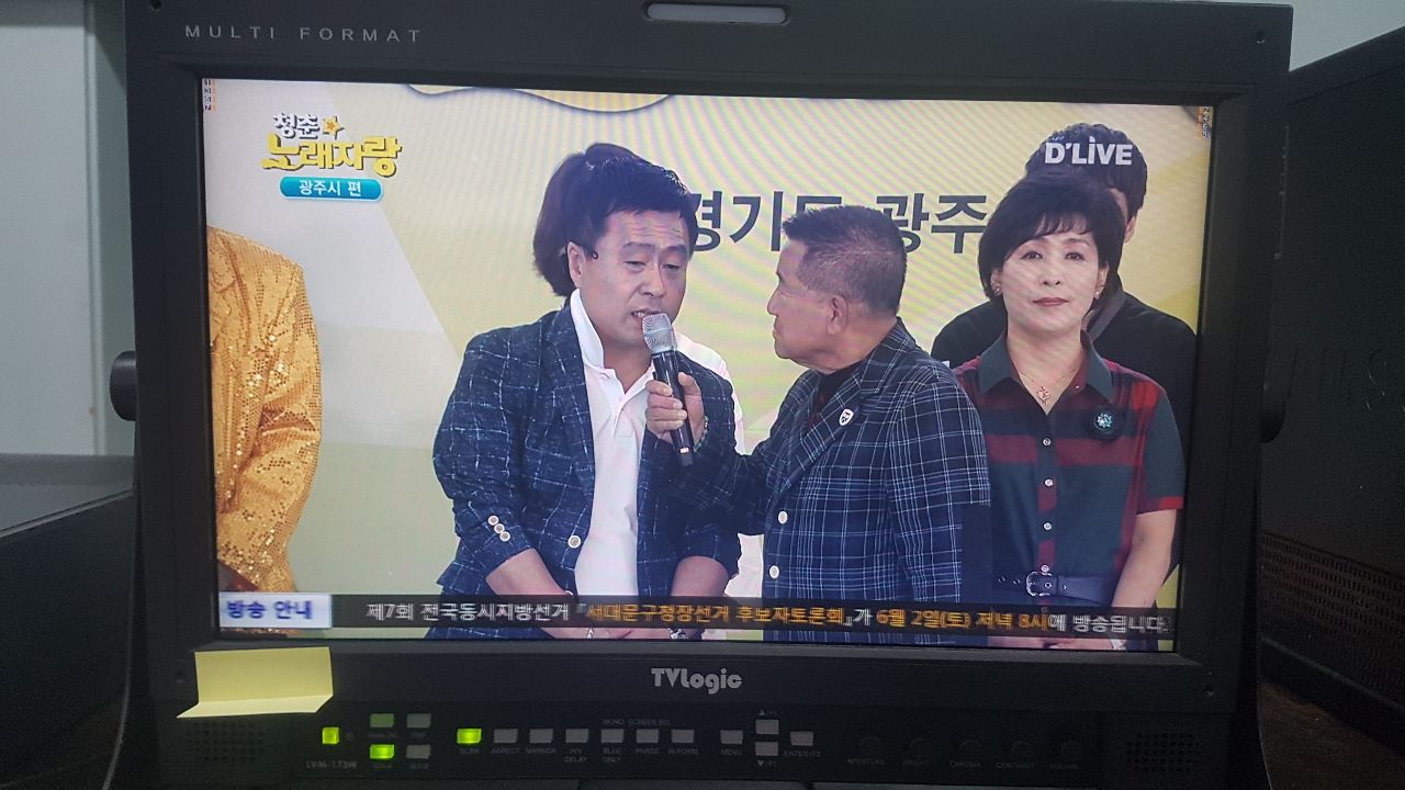 자막1